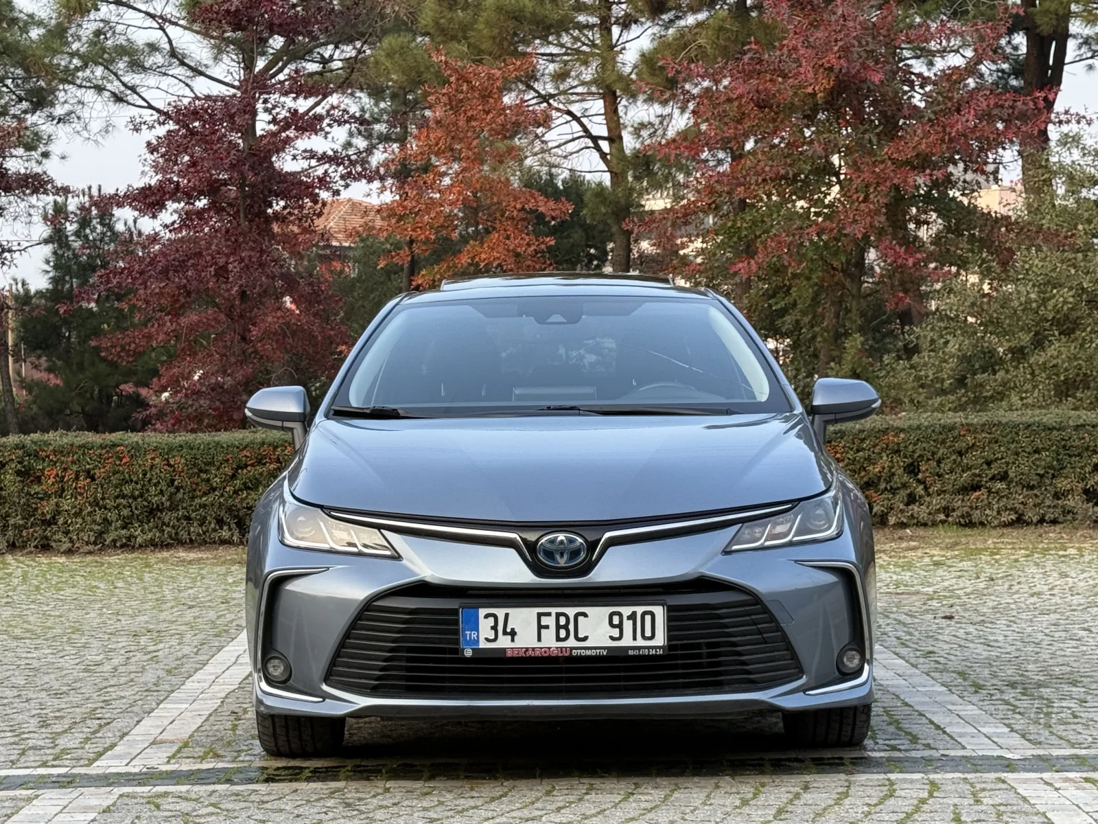 Satıldı: TOYOTA COROLLA 1.8 HYBRID FLAME X-PACK E-CVT - TERTEMİZ - İLK SAHİBİNDEN